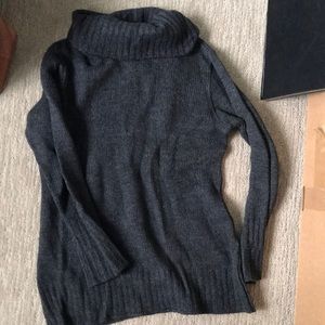 KitKarnaby- Danish fashion wool turtleneck